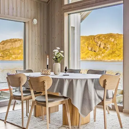 Beachfront Paradise Lofoten شاليه *
