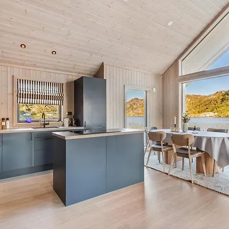 Beachfront Paradise Lofoten Bostad