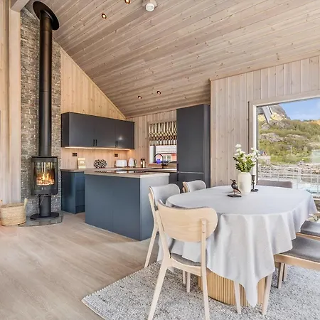 Beachfront Paradise Lofoten